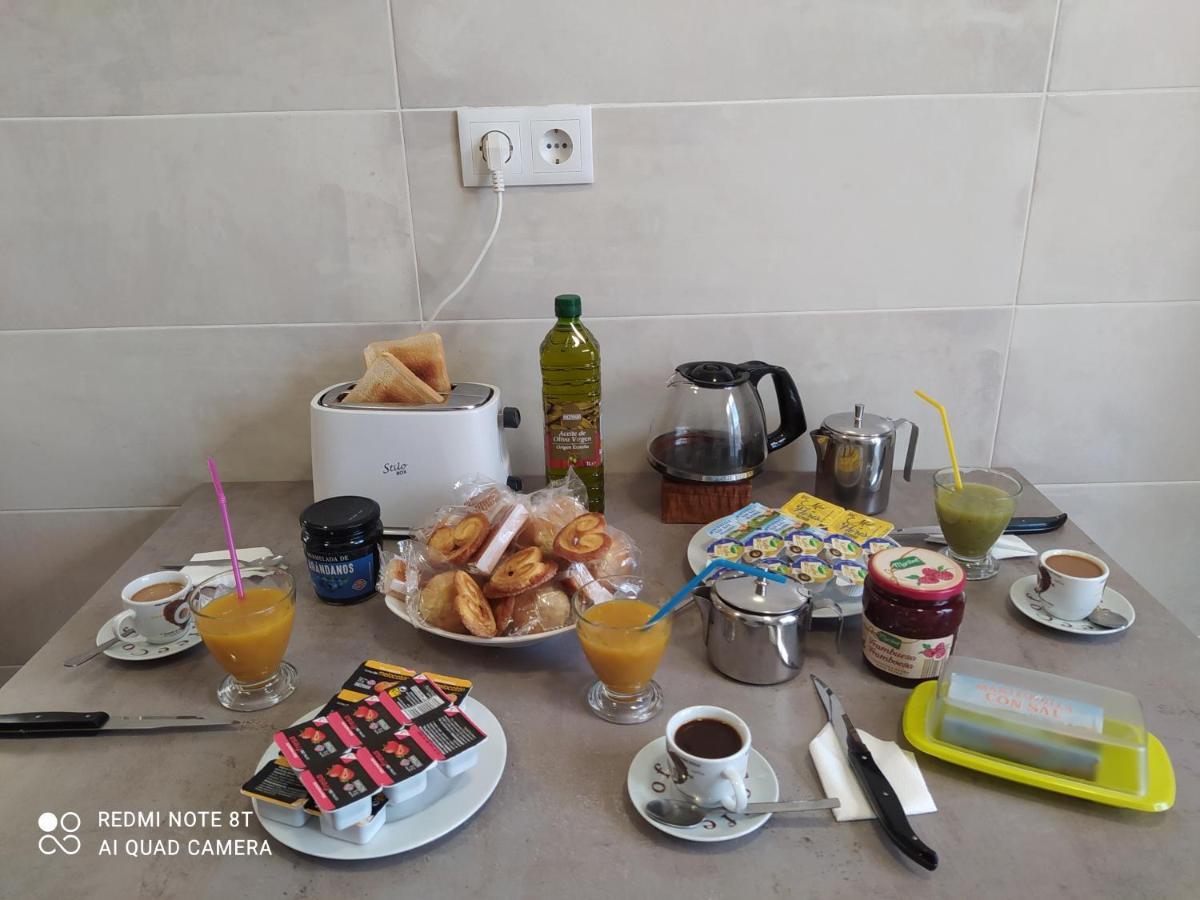 Gonzalo De Berceo 15 " Calidad-Sobrio" And " Free Private Parking " Apartamento Logroño Exterior foto