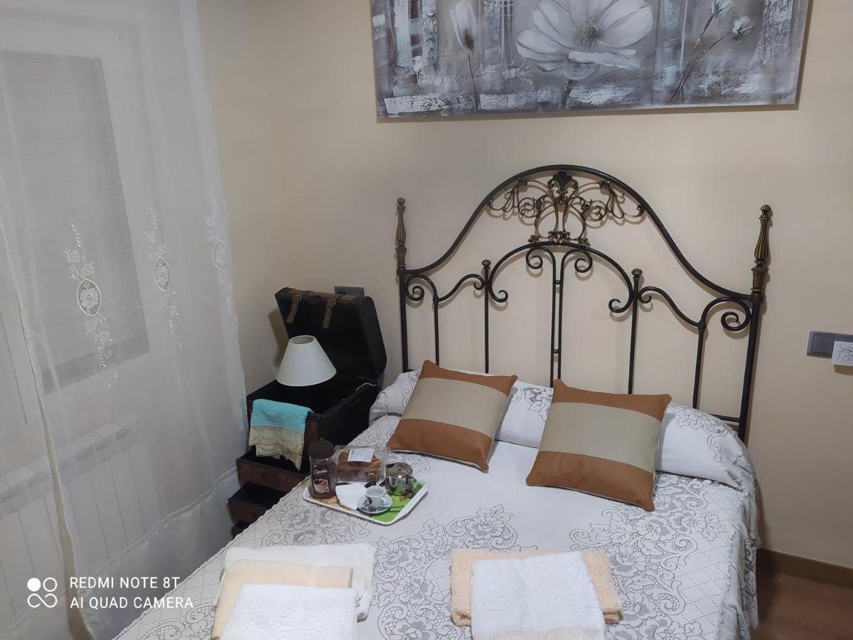 Gonzalo De Berceo 15 " Calidad-Sobrio" And " Free Private Parking " Apartamento Logroño Exterior foto