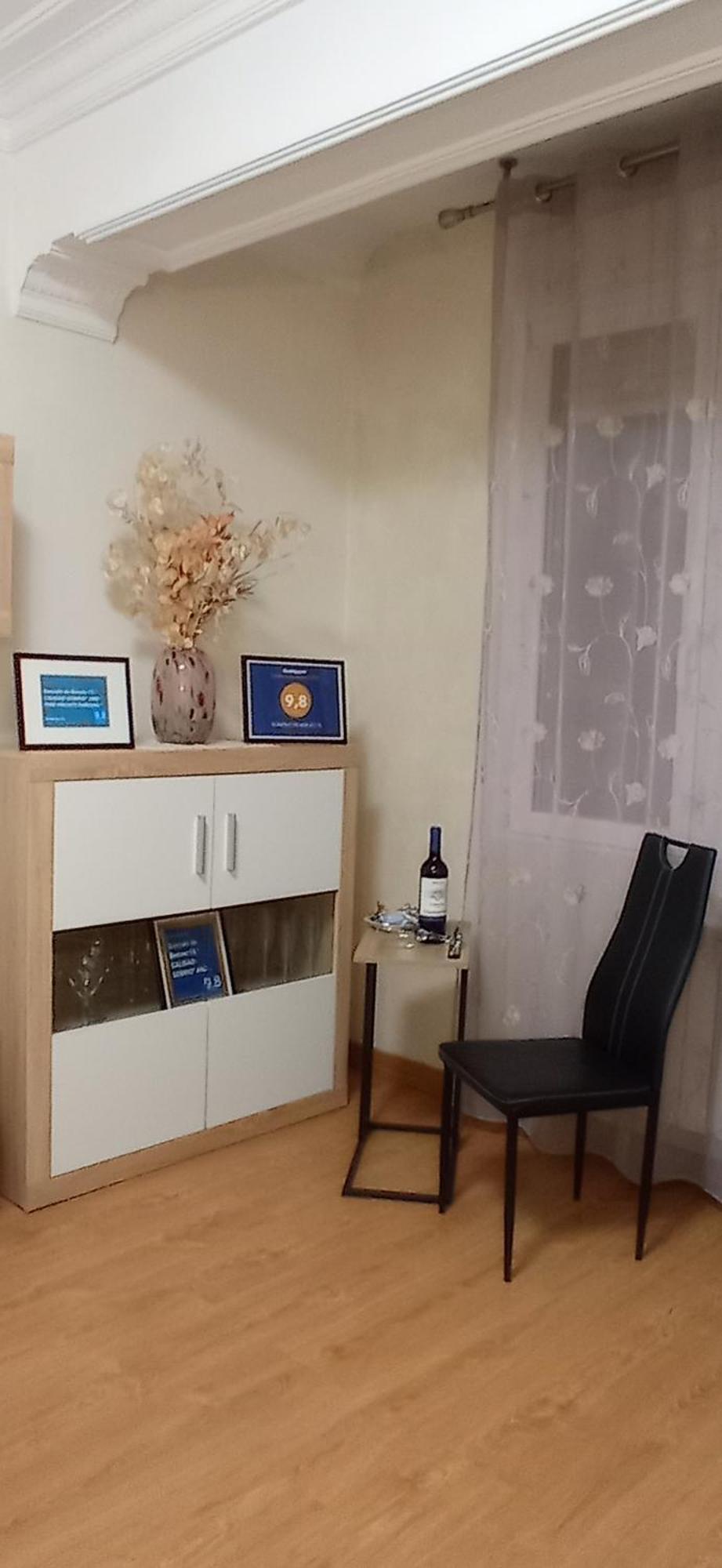 Gonzalo De Berceo 15 " Calidad-Sobrio" And " Free Private Parking " Apartamento Logroño Exterior foto