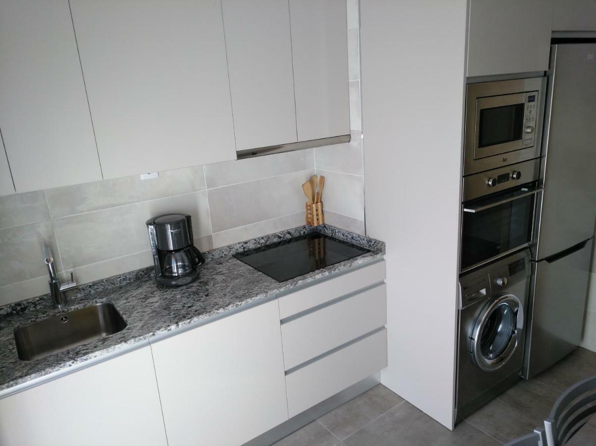 Gonzalo De Berceo 15 " Calidad-Sobrio" And " Free Private Parking " Apartamento Logroño Exterior foto